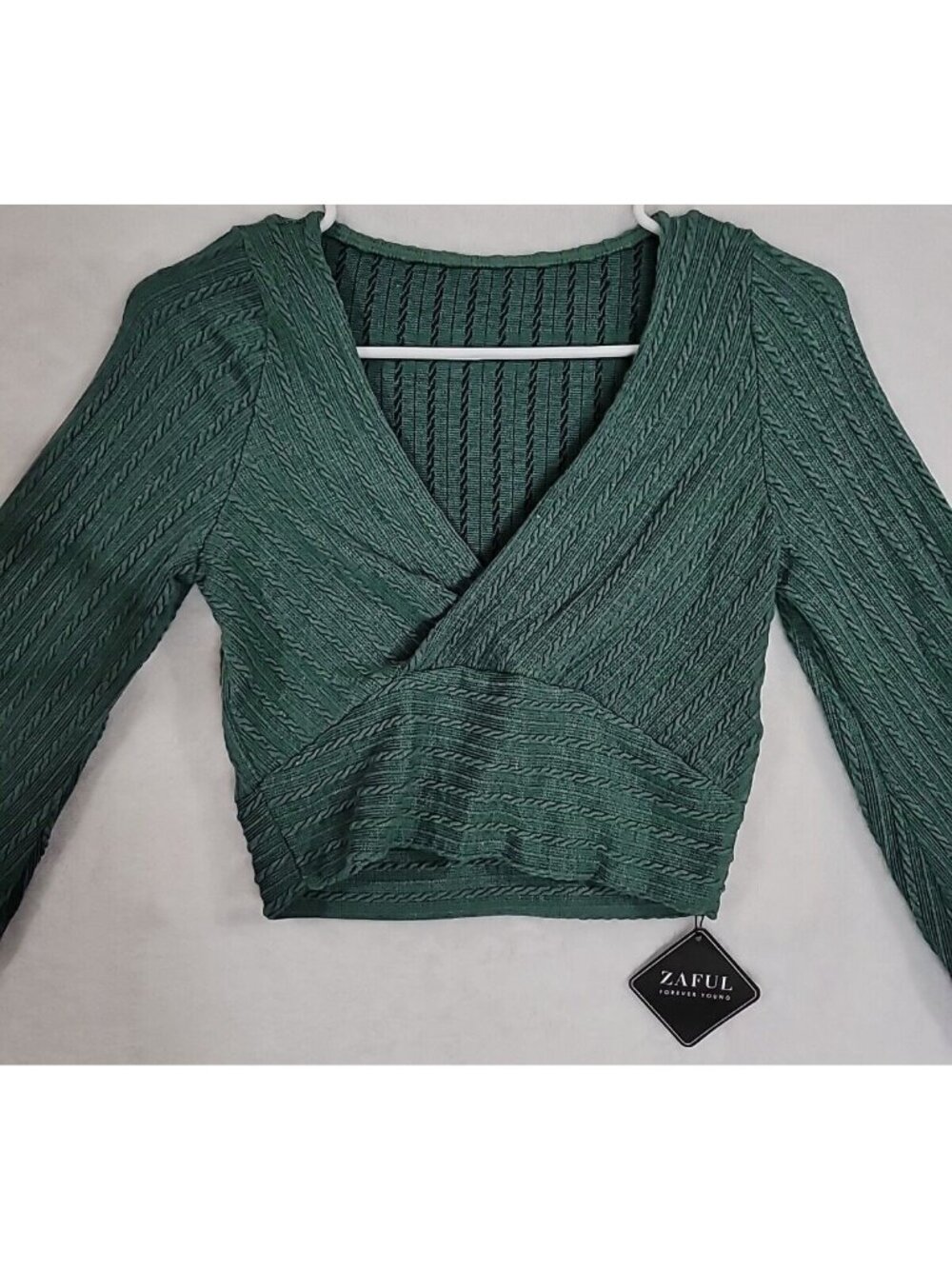 NWT ZaFul Forever Young Long Sleeve Cropped Knit US Size 4 Green Sweater Top